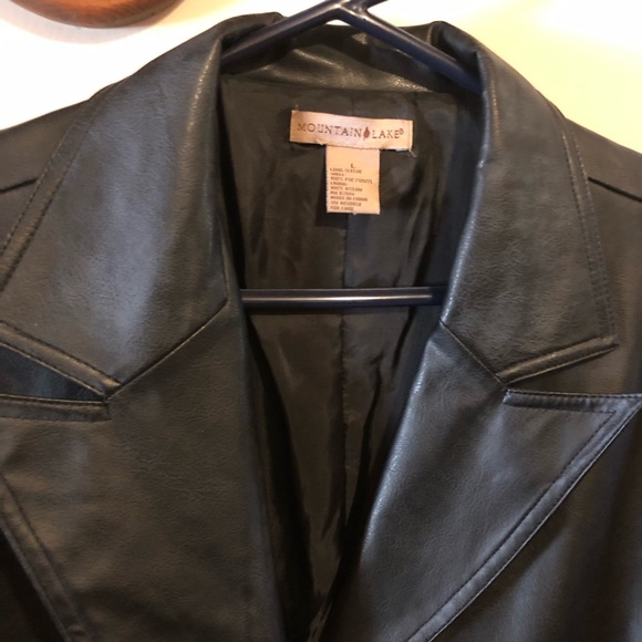 Ladies black Faux Leather jacket - Picture 4 of 5